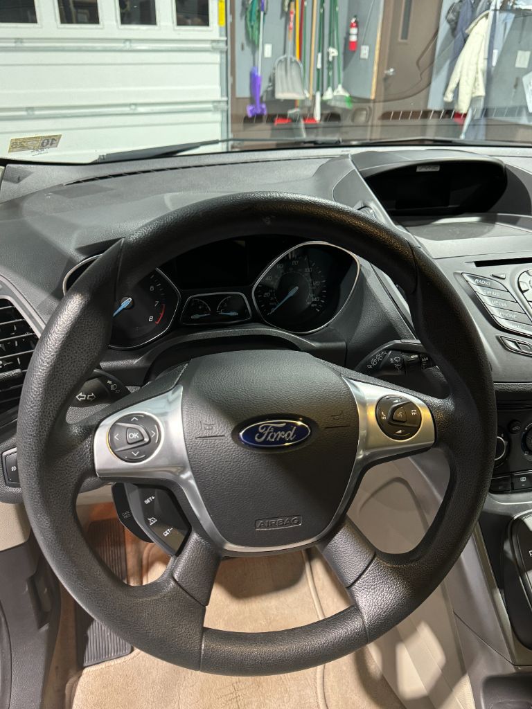 2016 Ford Escape SE photo
