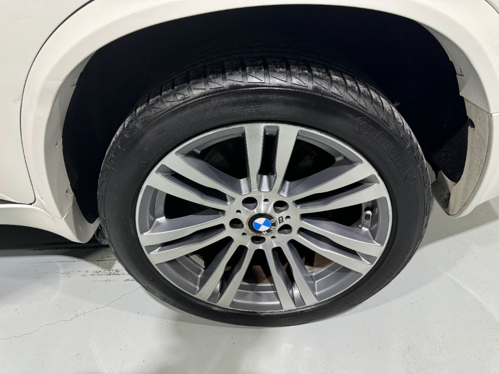 2013 BMW X5 xDrive50i photo