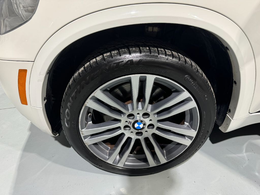 2013 BMW X5 xDrive50i photo