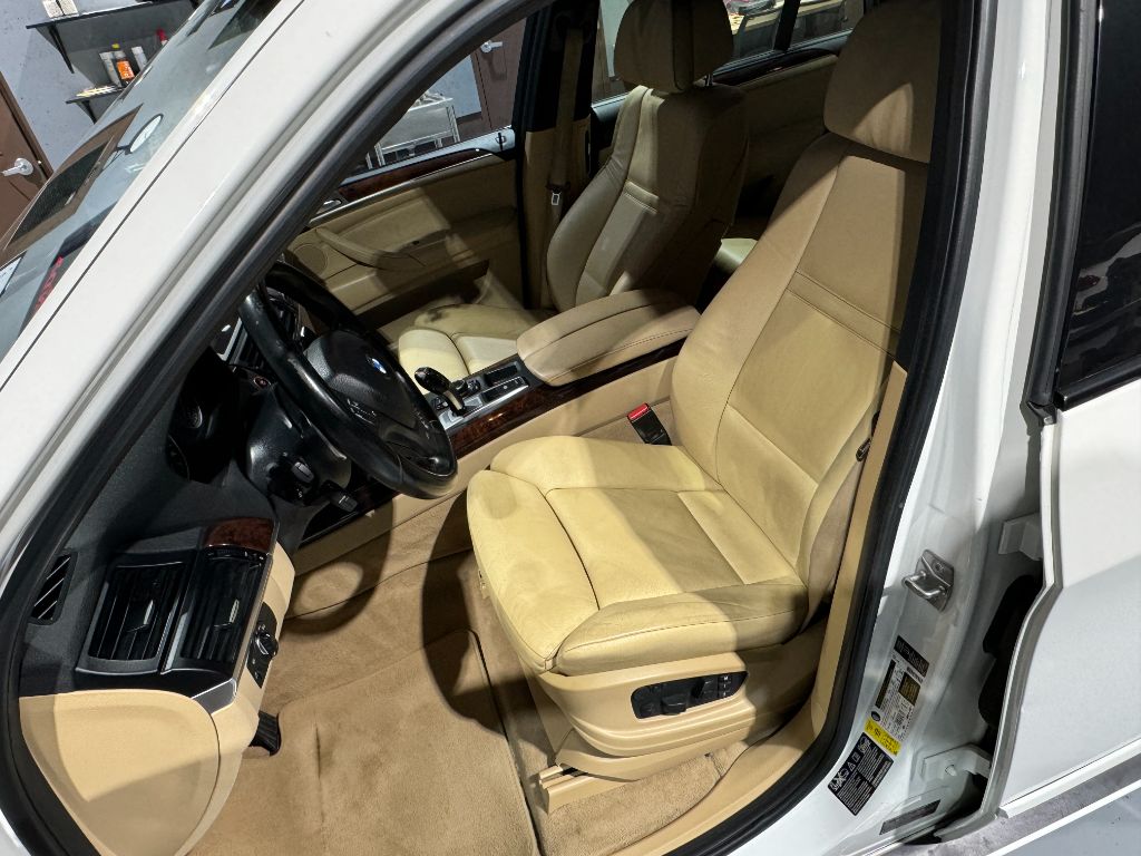 2013 BMW X5 xDrive50i photo