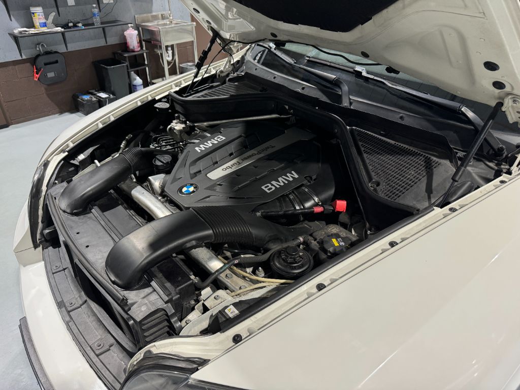 2013 BMW X5 xDrive50i photo