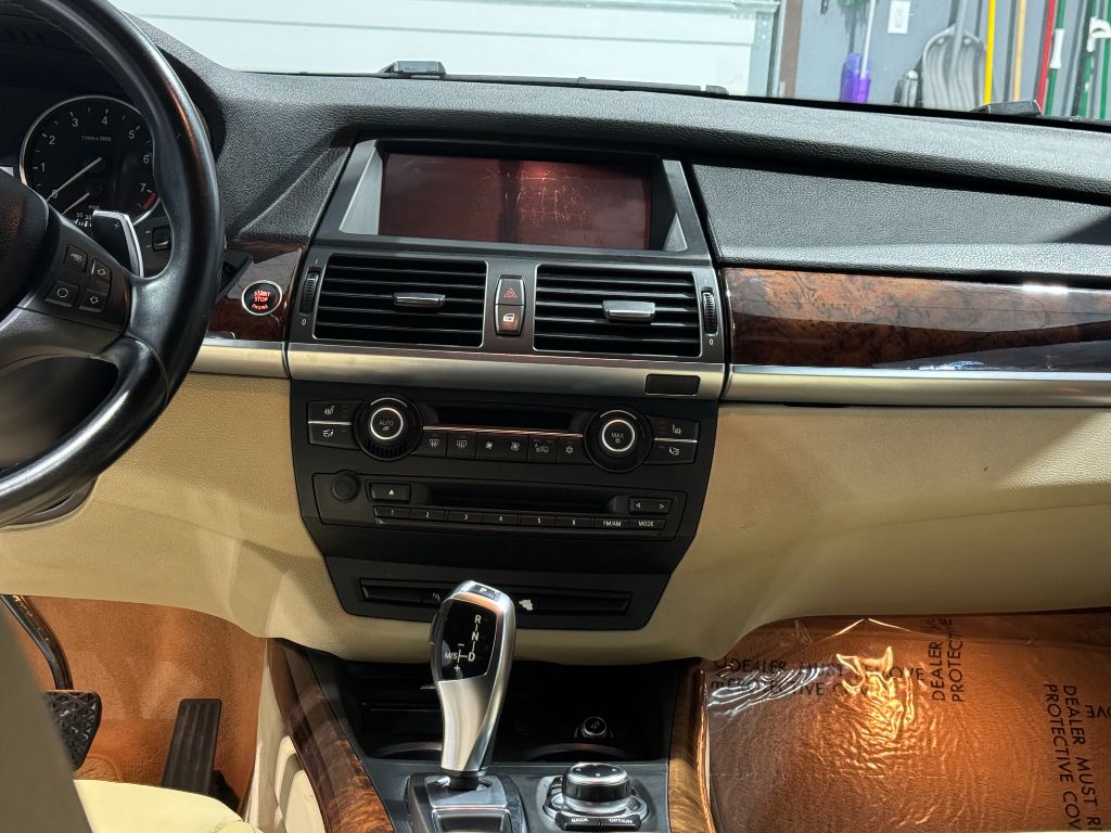 2013 BMW X5 xDrive50i photo