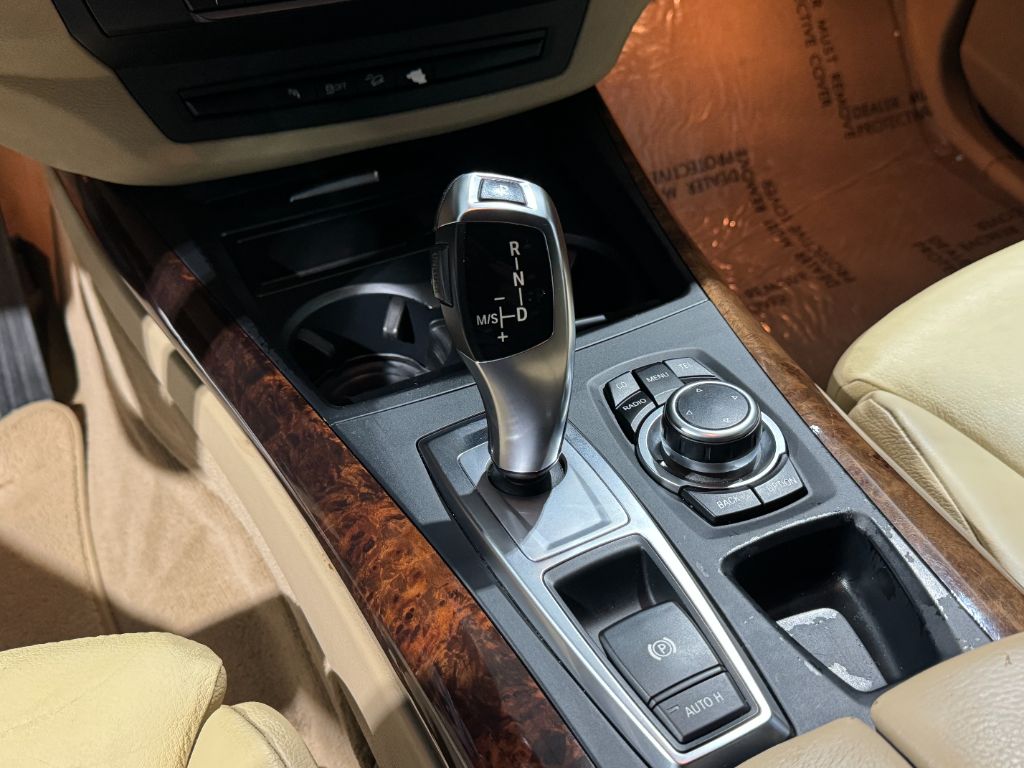 2013 BMW X5 xDrive50i photo
