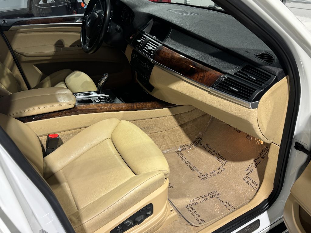 2013 BMW X5 xDrive50i photo