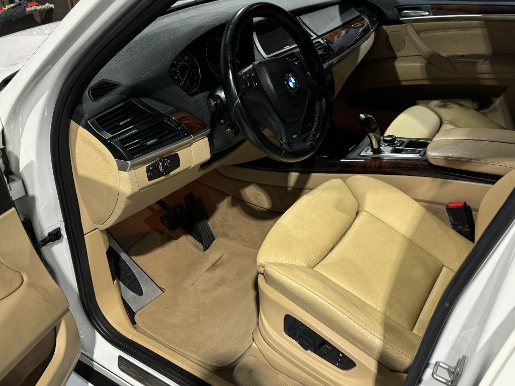 2013 BMW X5 xDrive50i photo