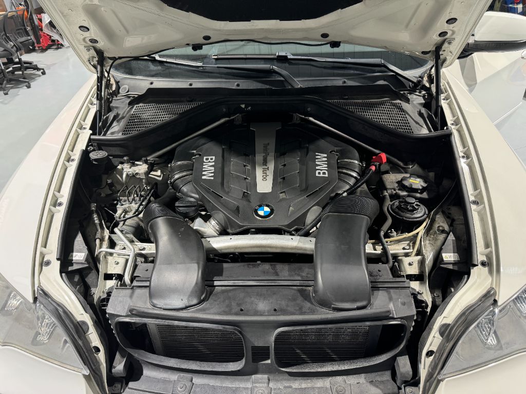 2013 BMW X5 xDrive50i photo