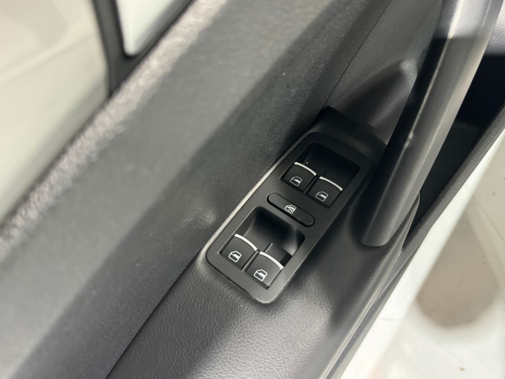 2012 Volkswagen Passat S PZEV photo