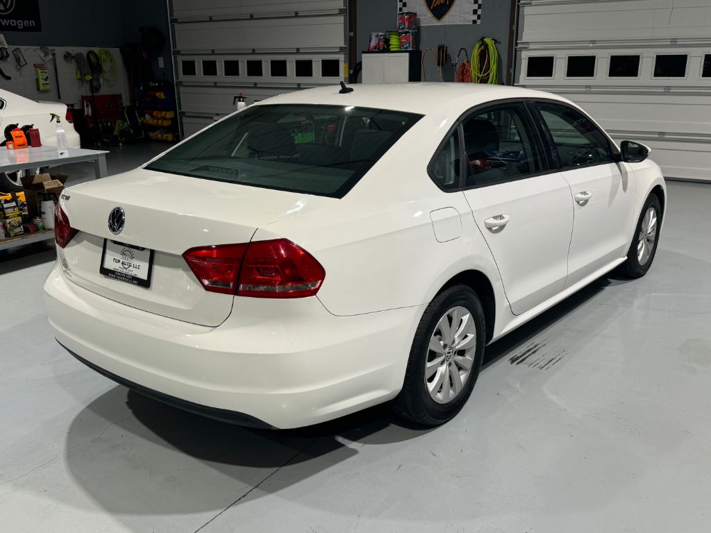 2012 Volkswagen Passat S PZEV photo