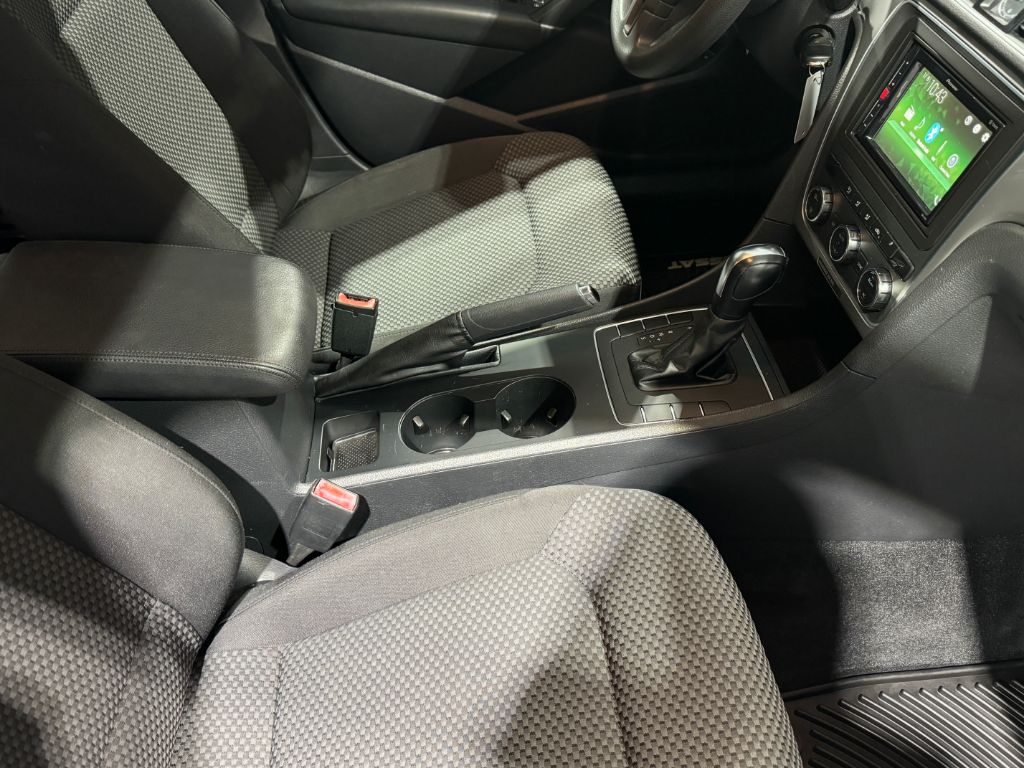 2012 Volkswagen Passat S PZEV photo