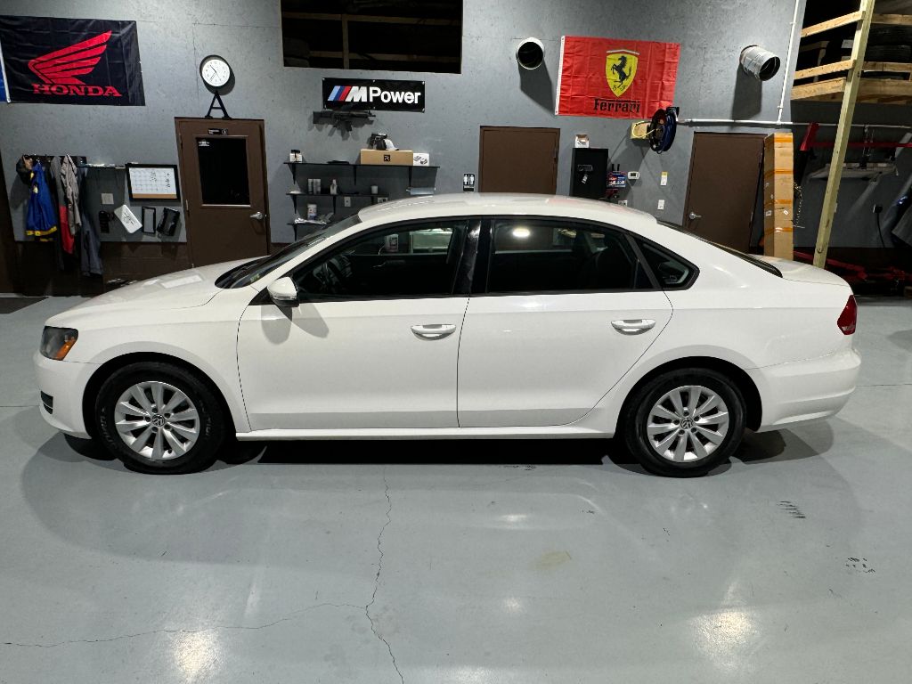 2012 Volkswagen Passat S PZEV photo