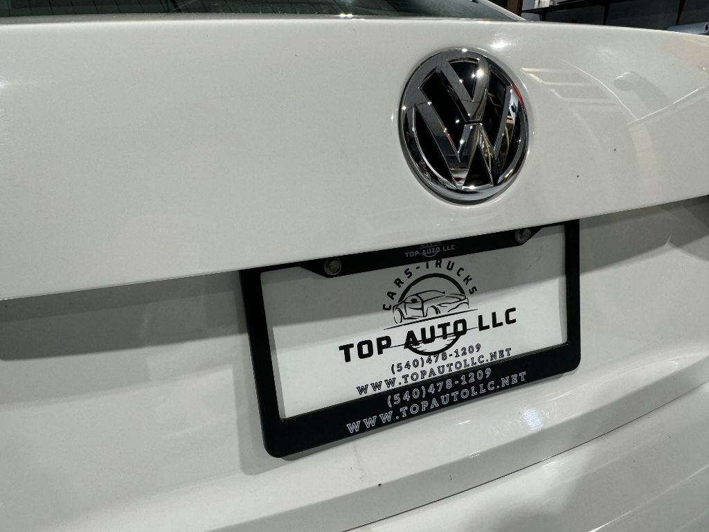 2012 Volkswagen Passat S PZEV photo