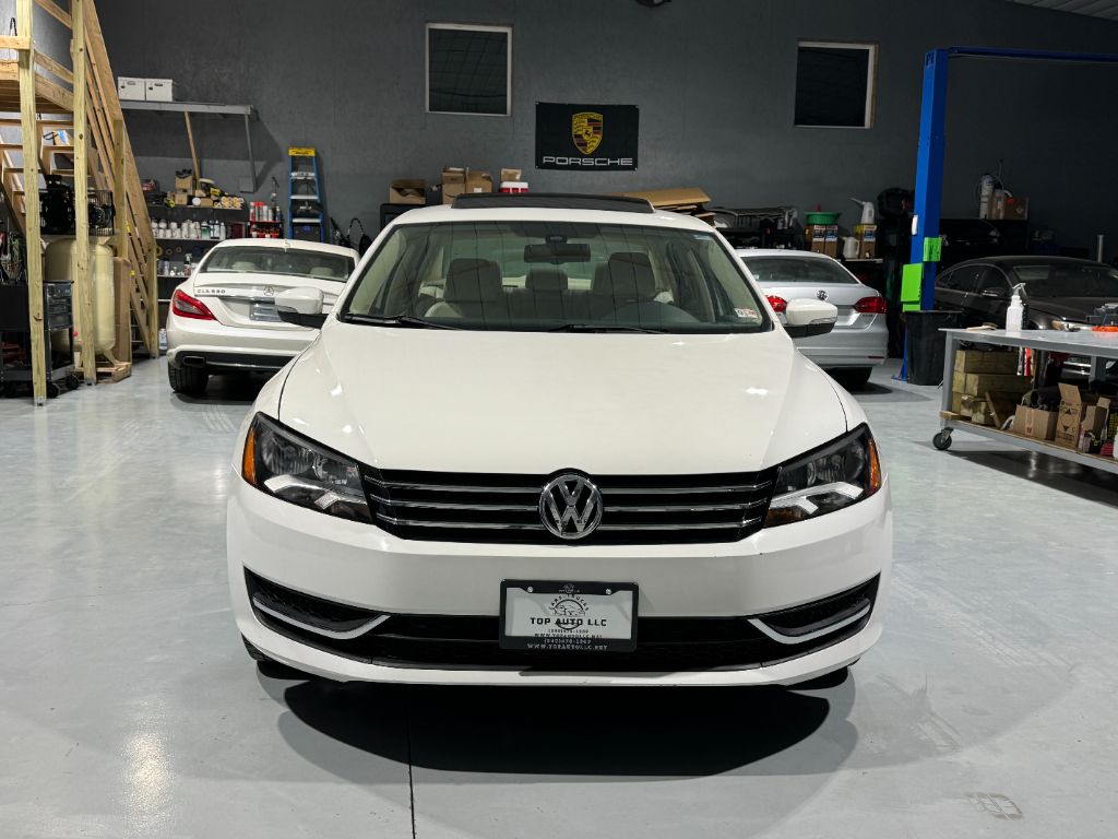 2013 Volkswagen Passat SE PZEV photo