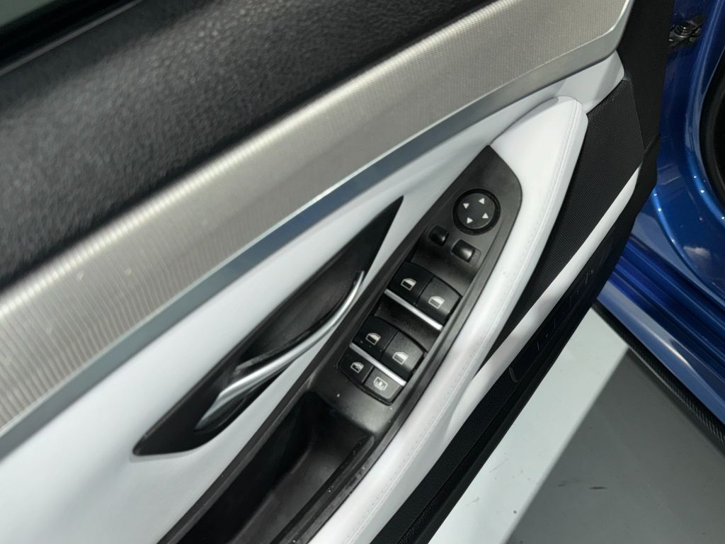 2013 BMW M5 photo