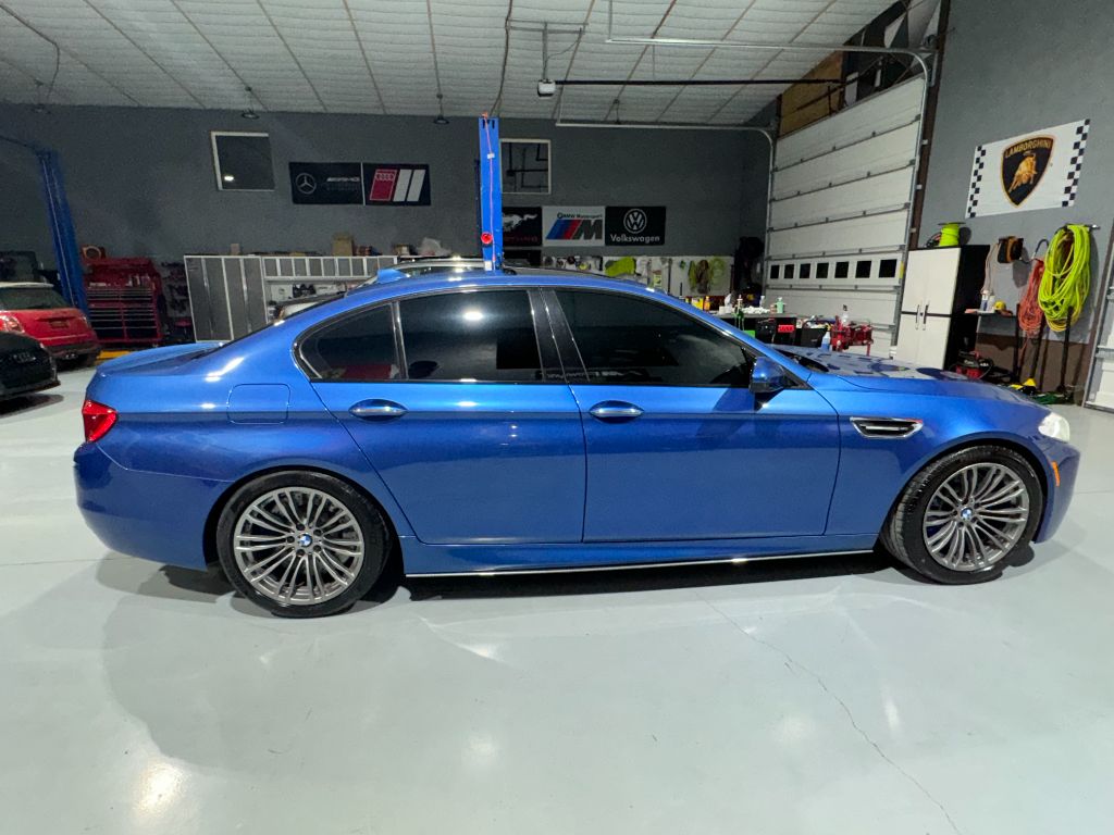 2013 BMW M5 photo