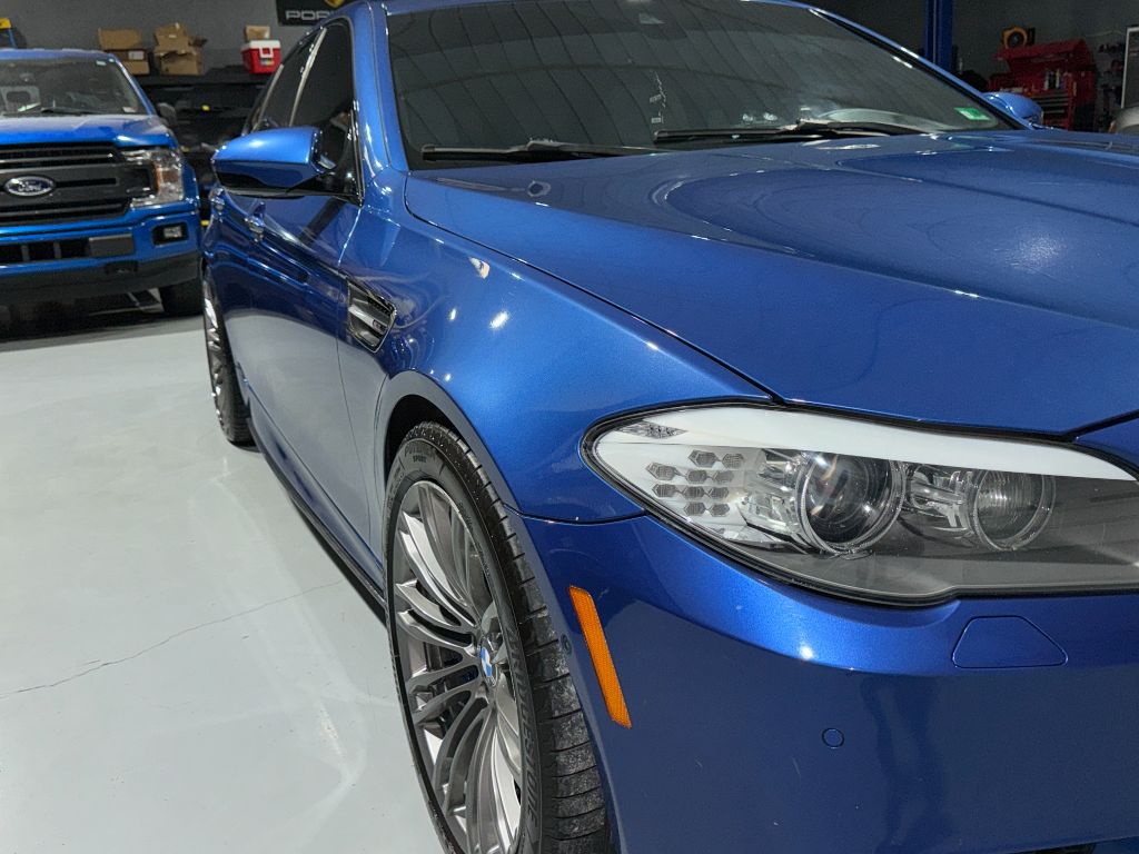 2013 BMW M5 photo