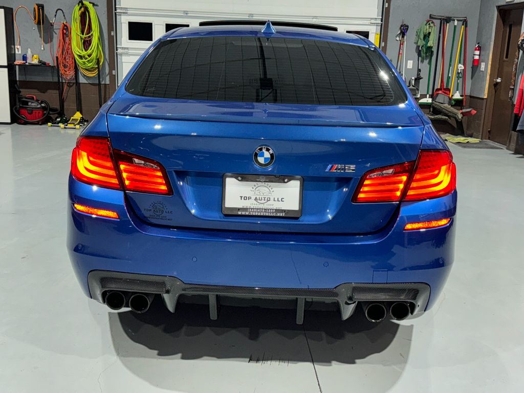 2013 BMW M5 photo