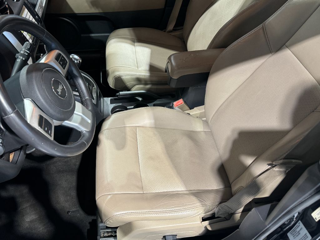2015 Jeep Compass Latitude photo