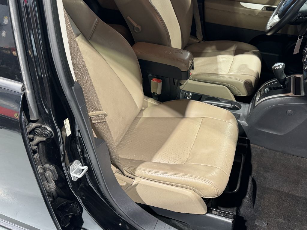 2015 Jeep Compass Latitude photo