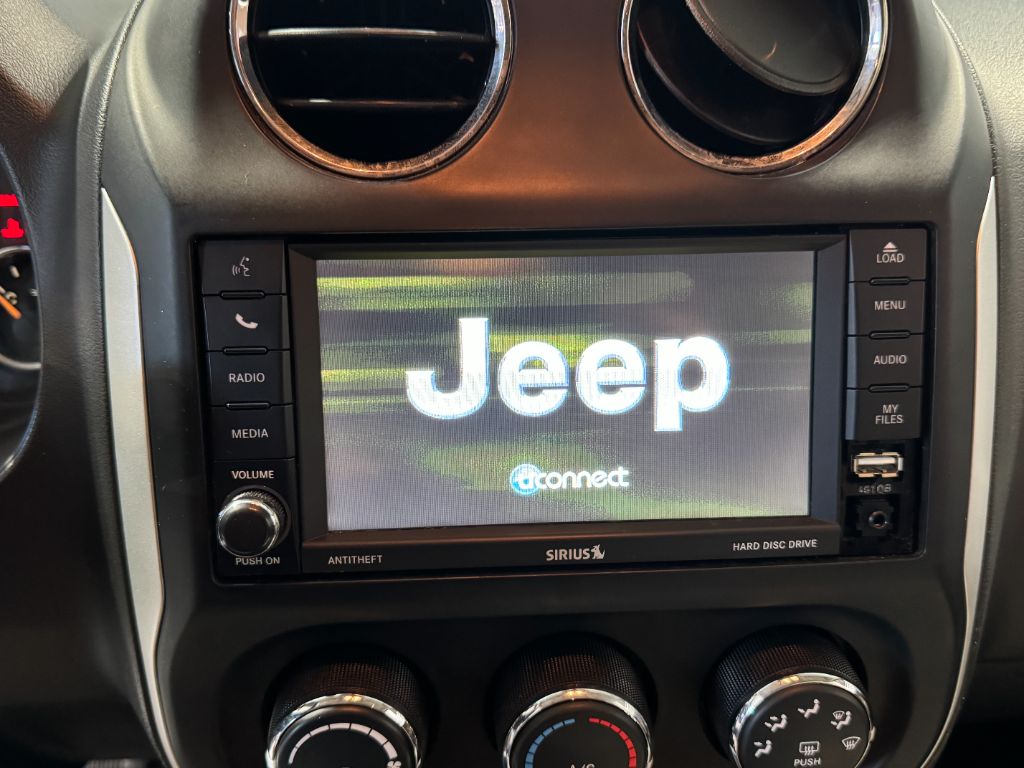 2015 Jeep Compass Latitude photo
