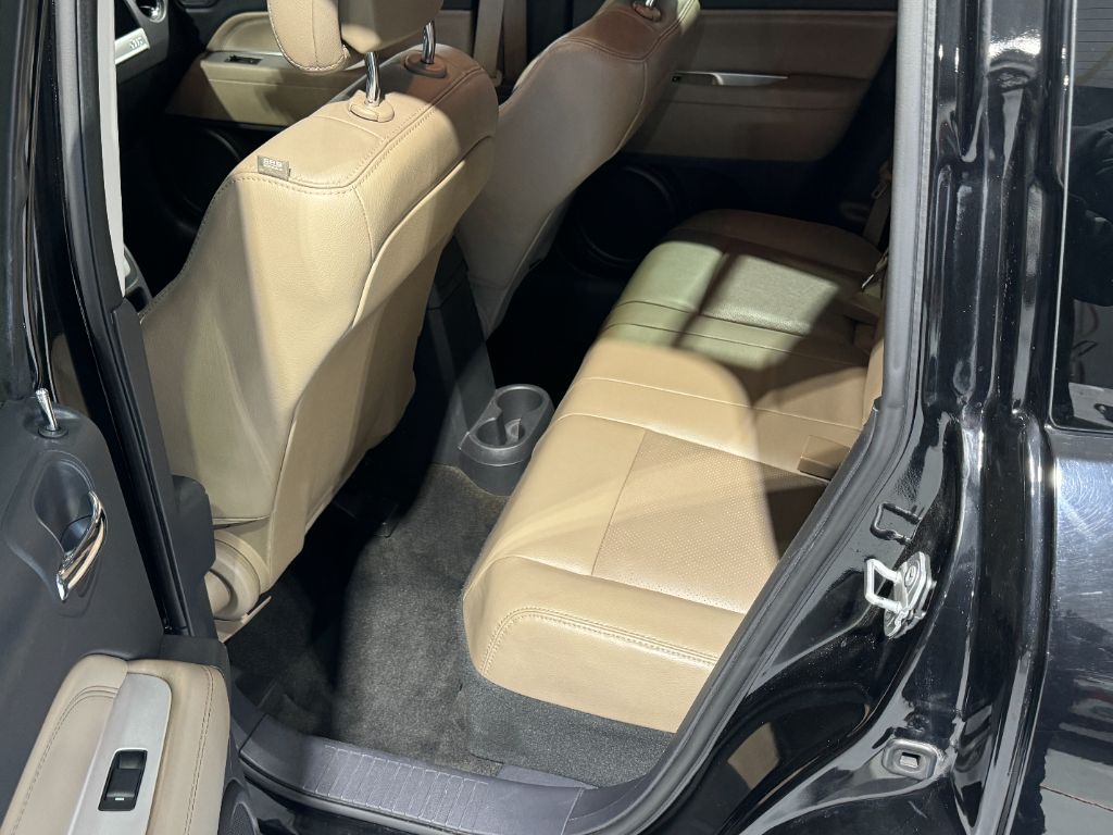 2015 Jeep Compass Latitude photo