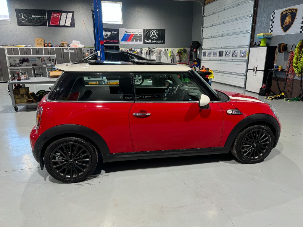 2010 MINI Cooper S photo