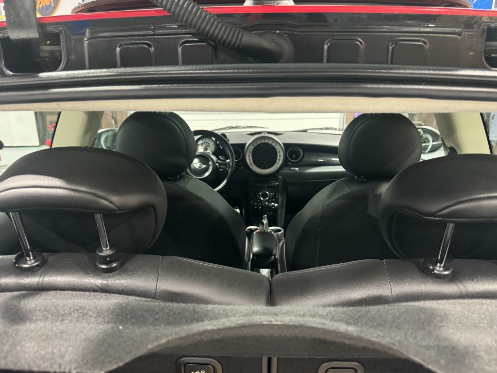 2011 MINI Cooper S photo