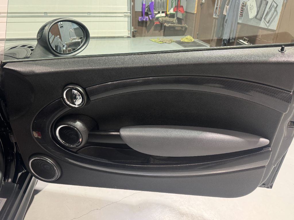 2011 MINI Cooper S photo