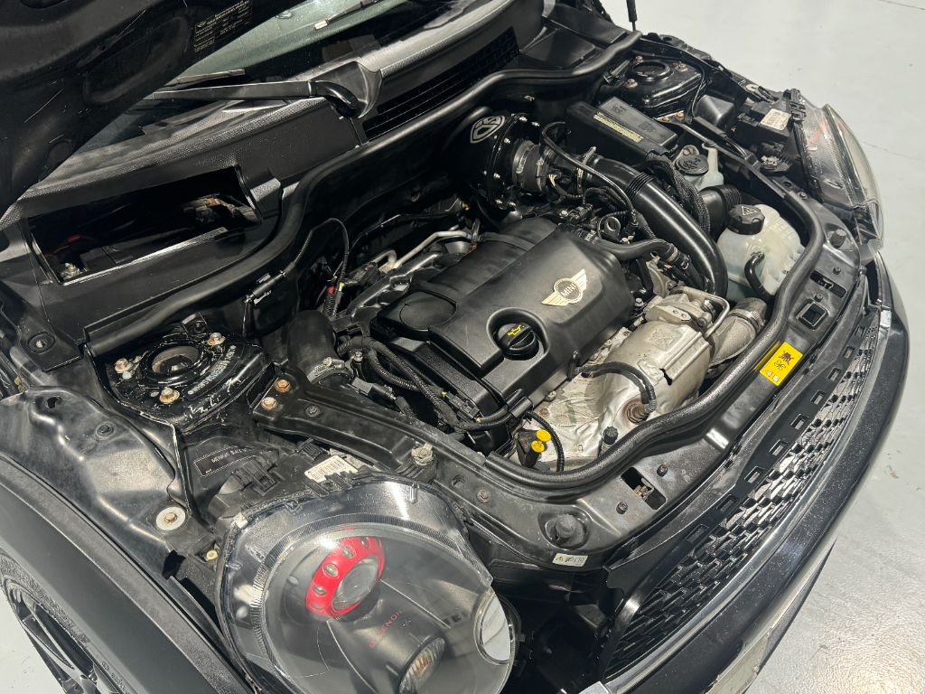 2011 MINI Cooper S photo