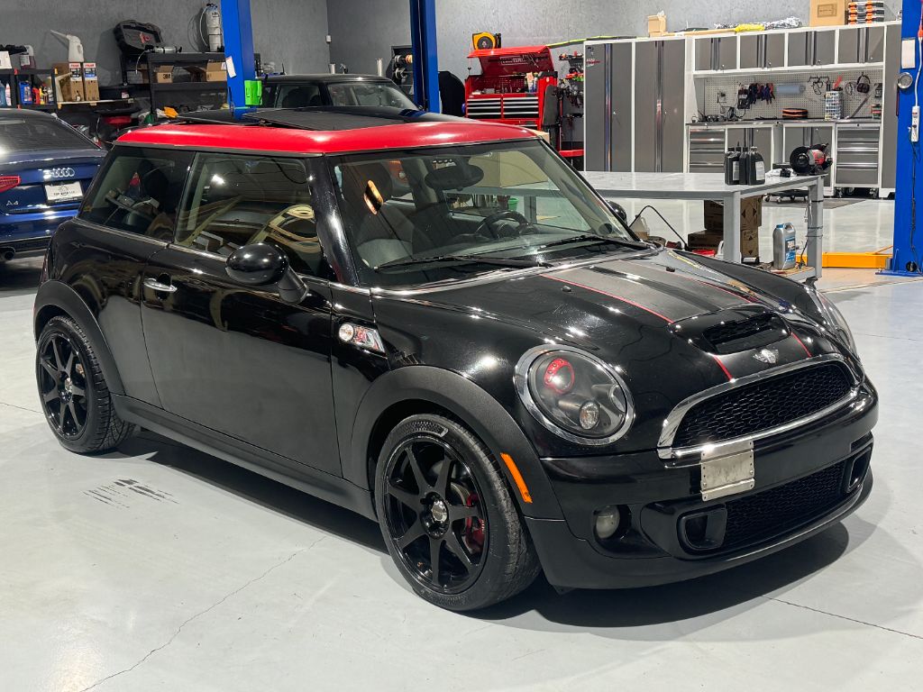 2011 MINI Cooper S photo