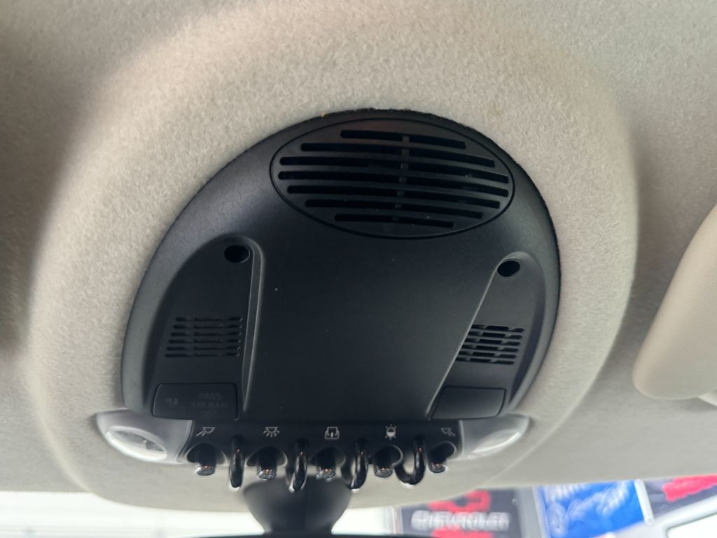 2011 MINI Cooper S photo
