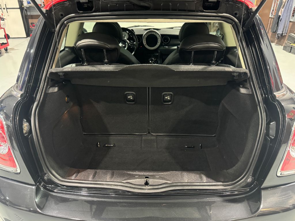 2011 MINI Cooper S photo