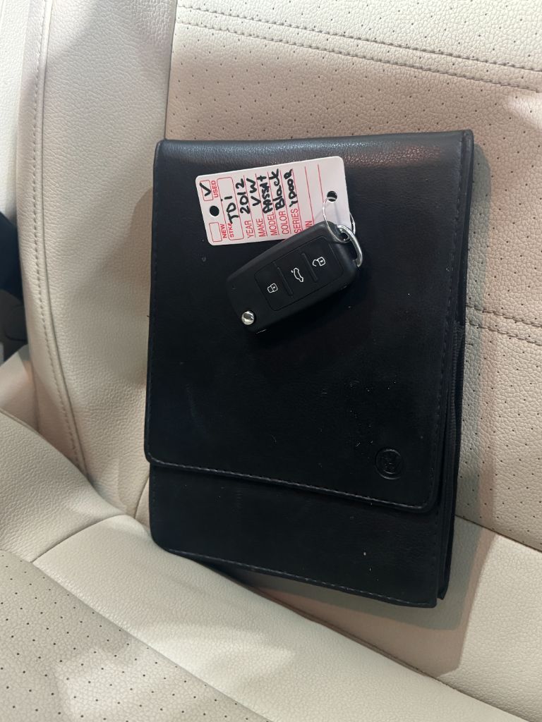 2012 Volkswagen Passat TDI SE photo