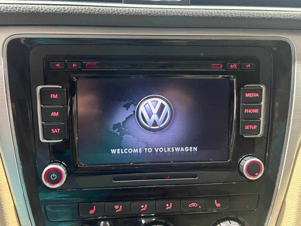 2012 Volkswagen Passat TDI SE photo