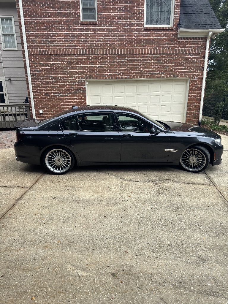 2012 BMW 750lxi, Alpina B7