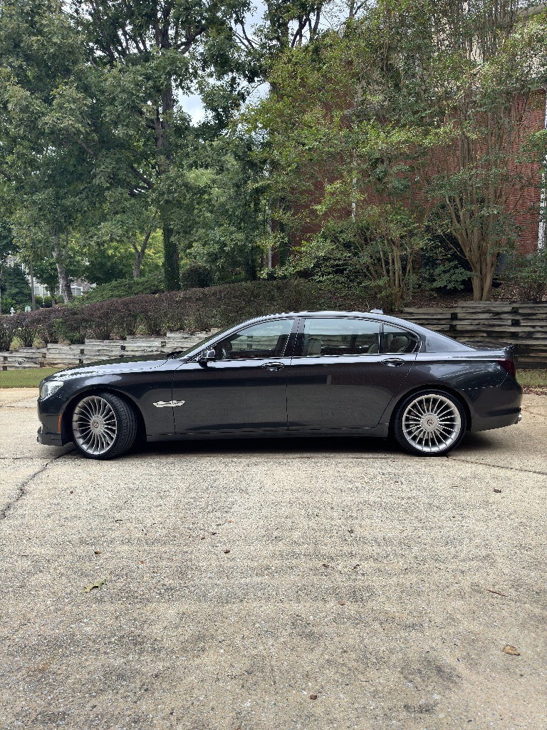 2012 BMW 750lxi, Alpina B7