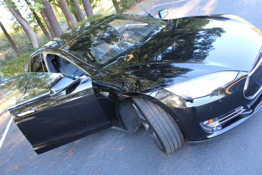 2015 Tesla Model S - $17,990