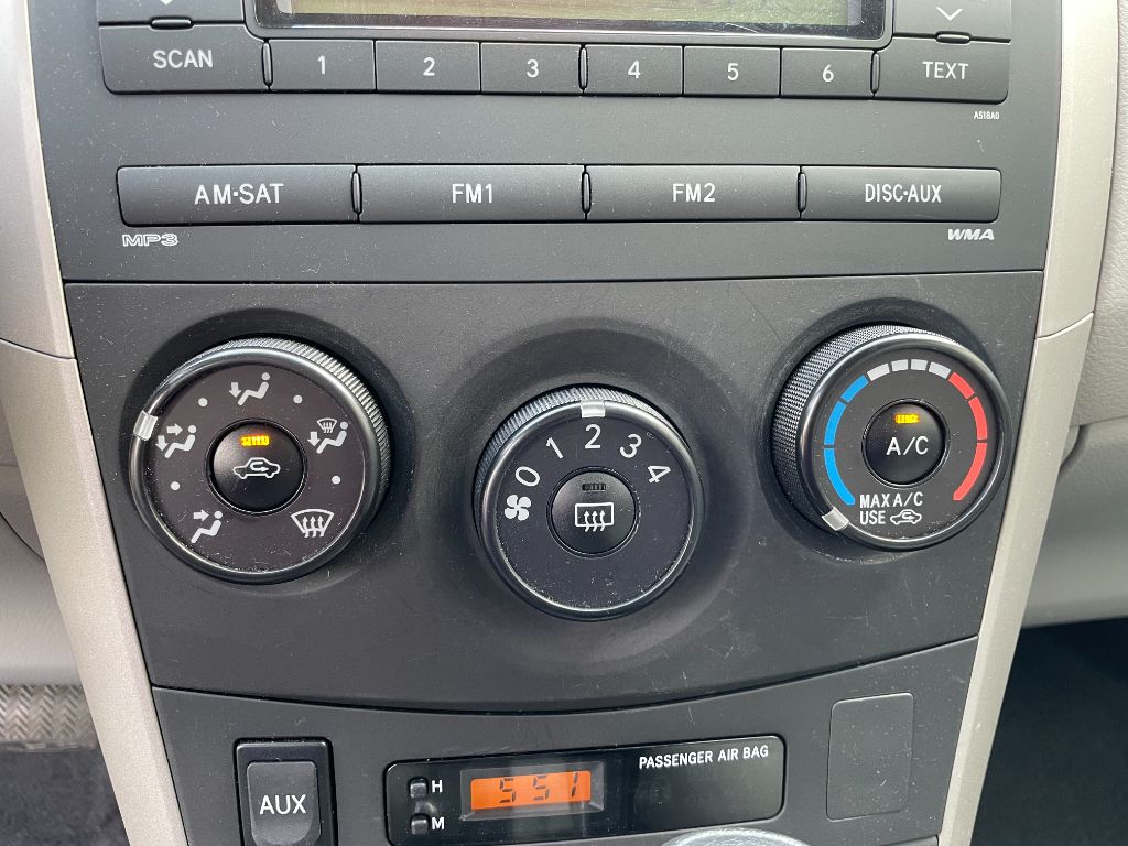2010 Toyota Corolla photo