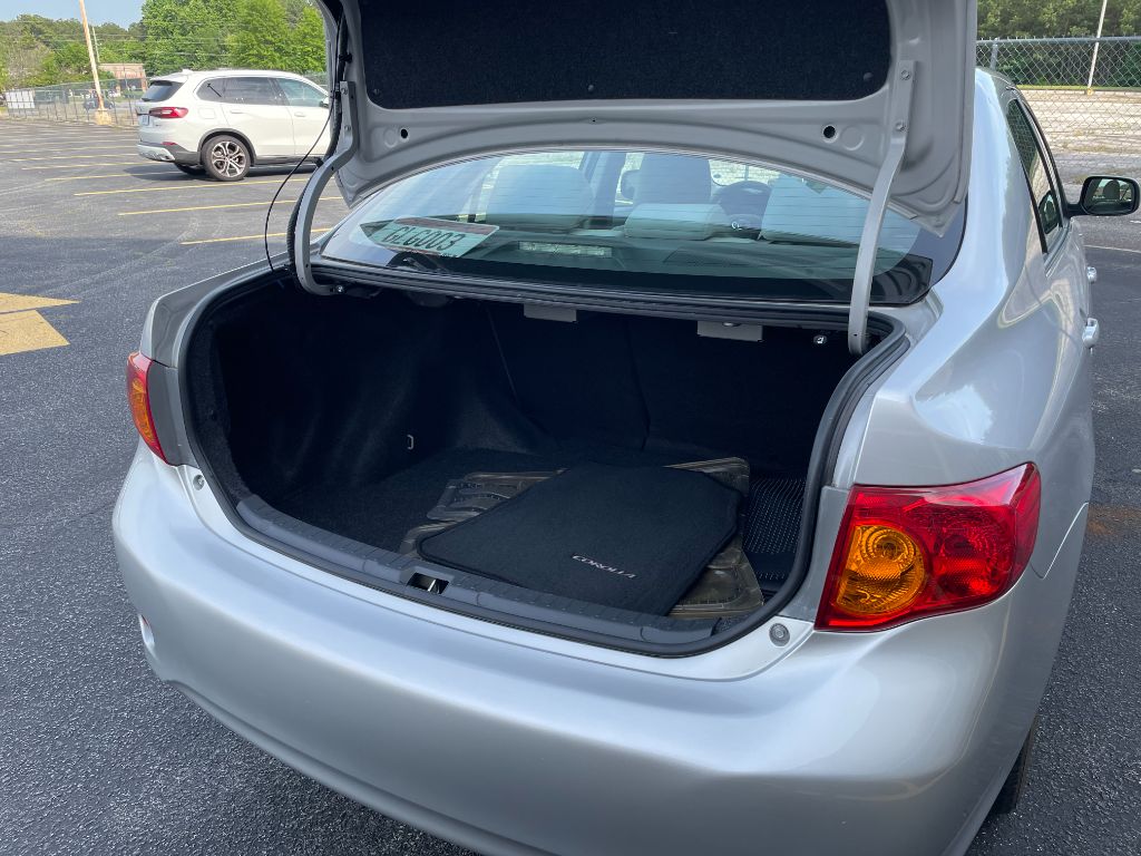 2010 Toyota Corolla photo