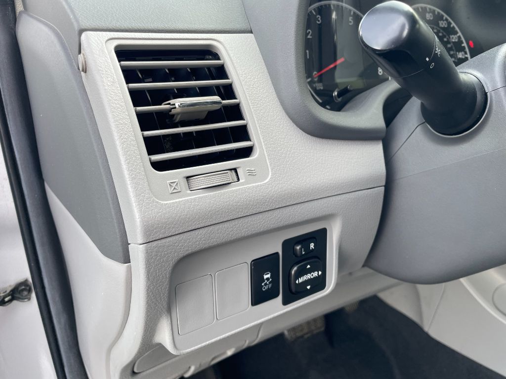 2010 Toyota Corolla photo
