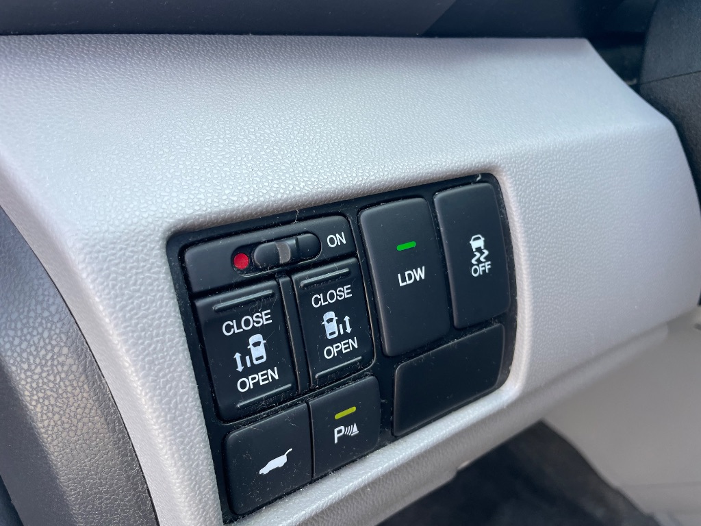 2014 Honda Odyssey - $6,499