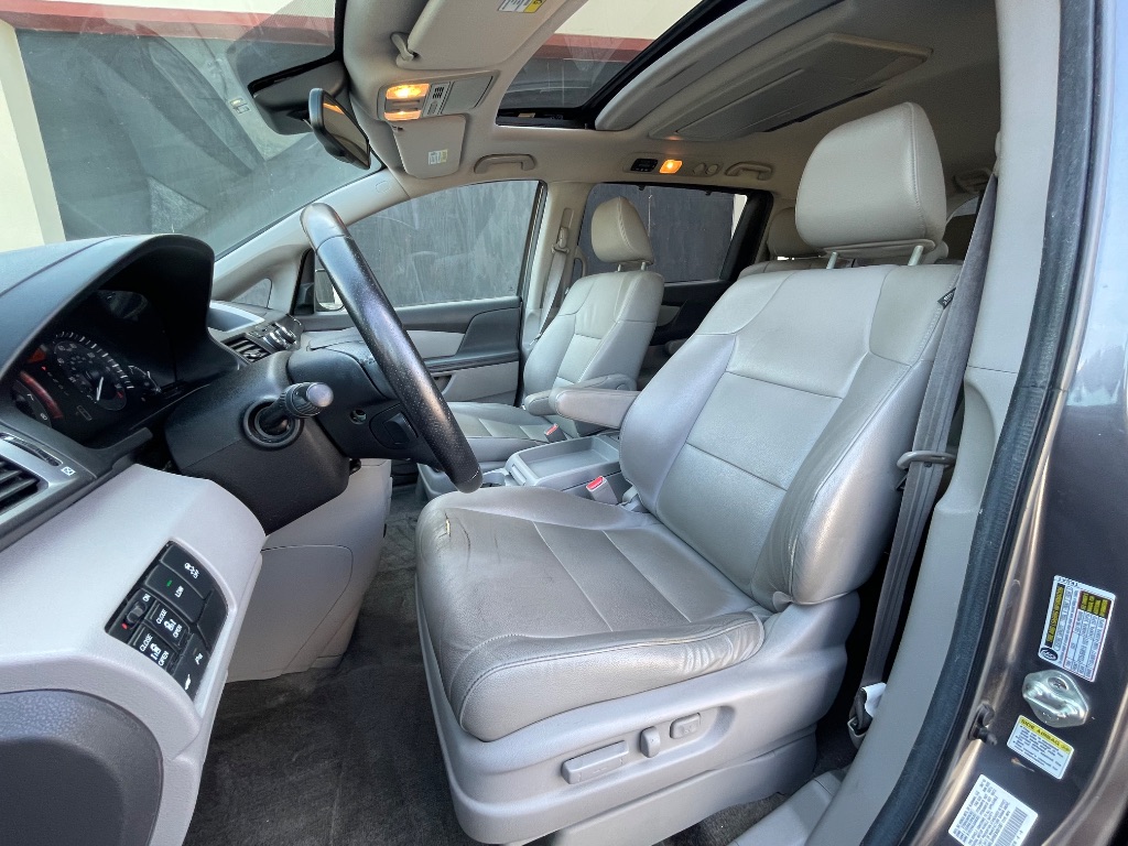 2014 Honda Odyssey - $6,499