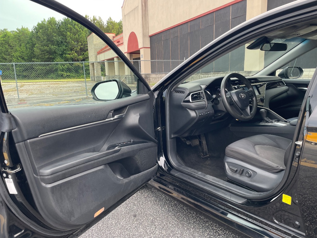 2018 Toyota Camry - $11,479