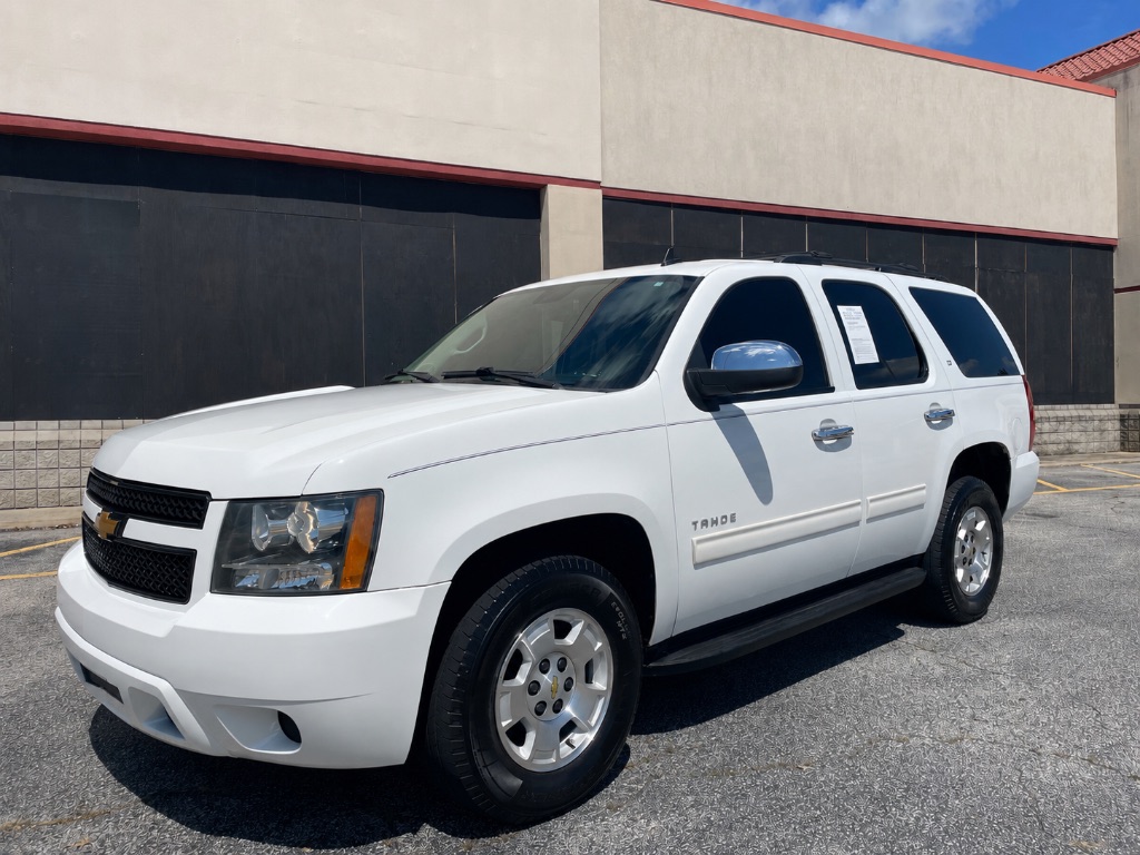 White 2014 Chevrolet Tahoe SUV / Crossover 4X2 Automatic