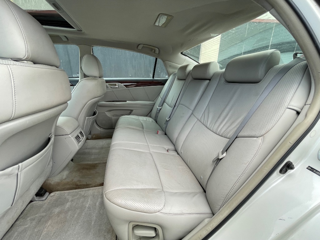 2008 Toyota Avalon - $4,999