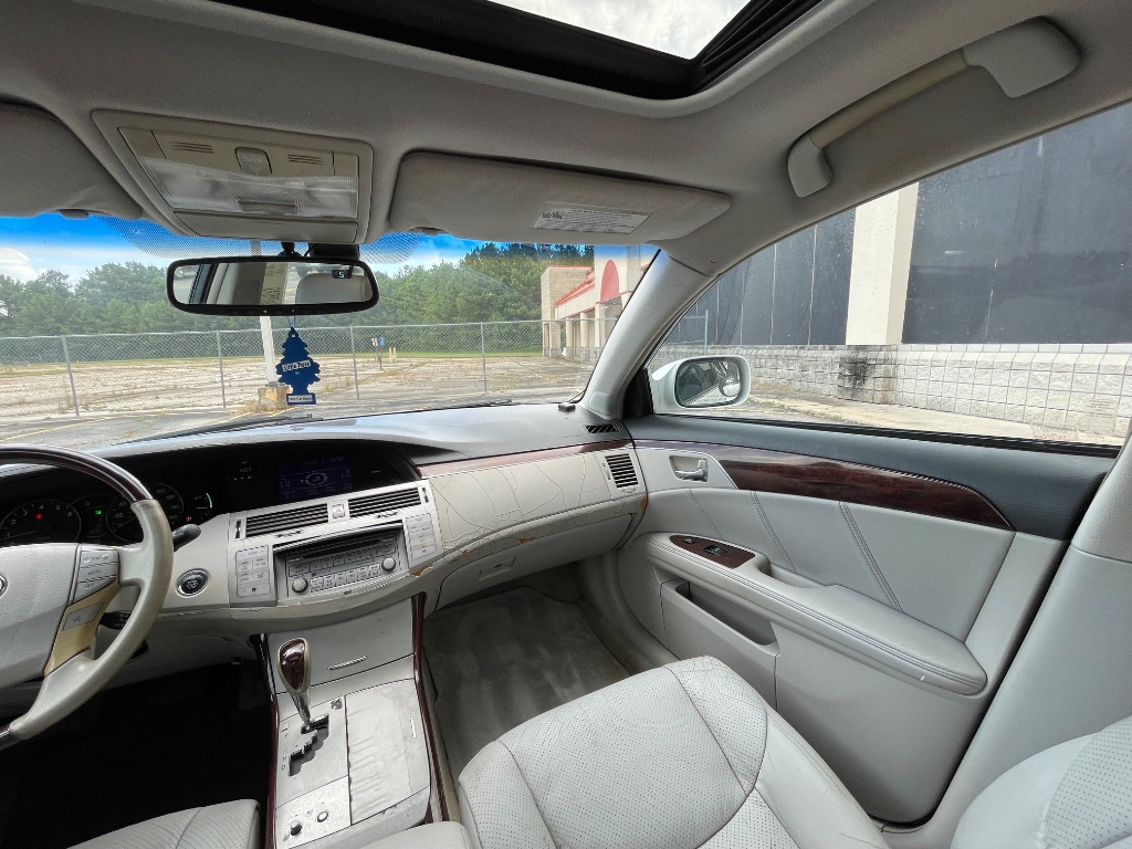 2008 Toyota Avalon - $4,999
