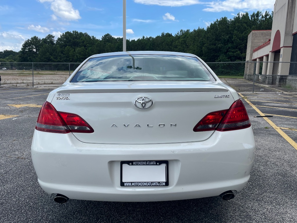 2008 Toyota Avalon - $4,999