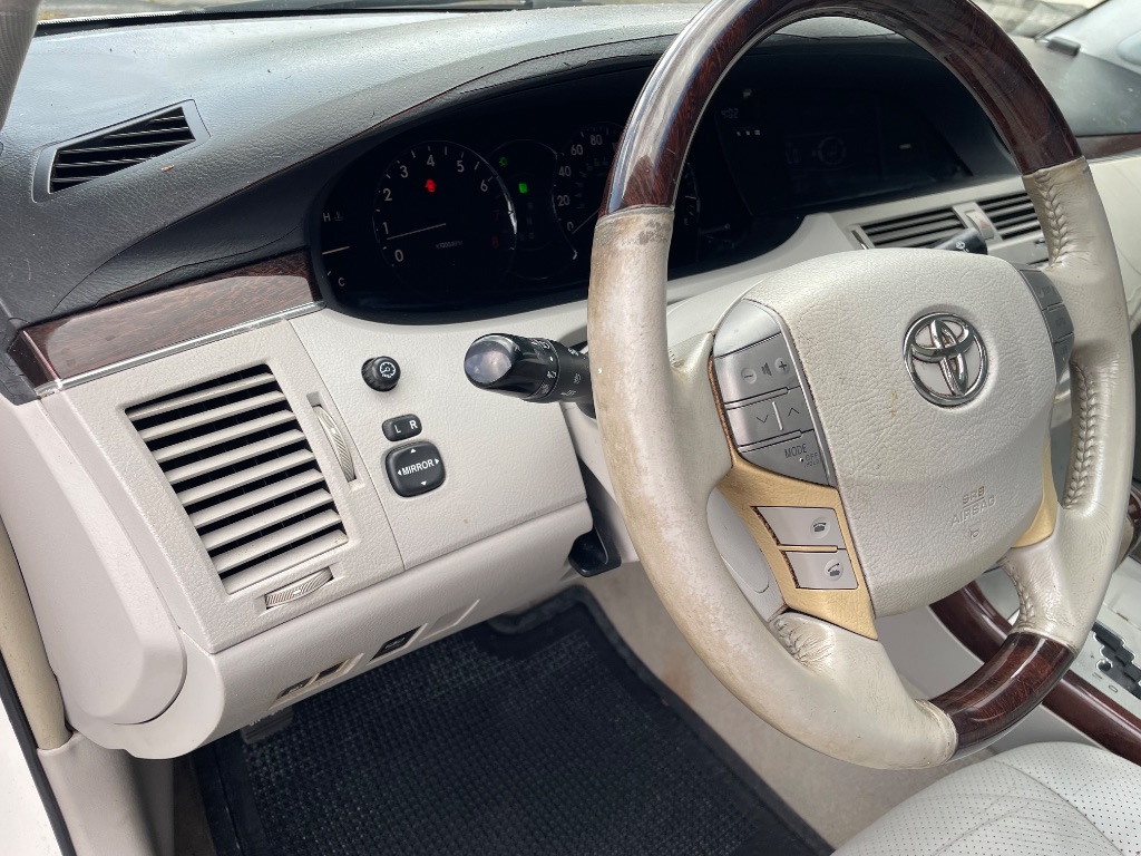 2008 Toyota Avalon - $4,999