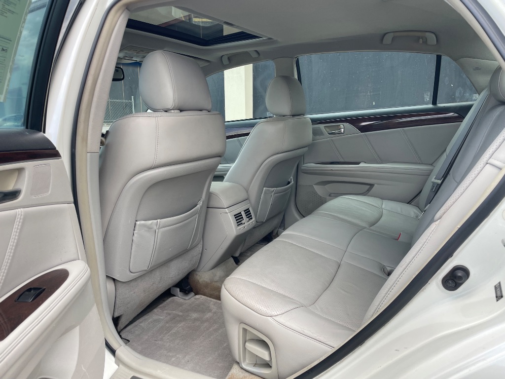 2008 Toyota Avalon - $4,999