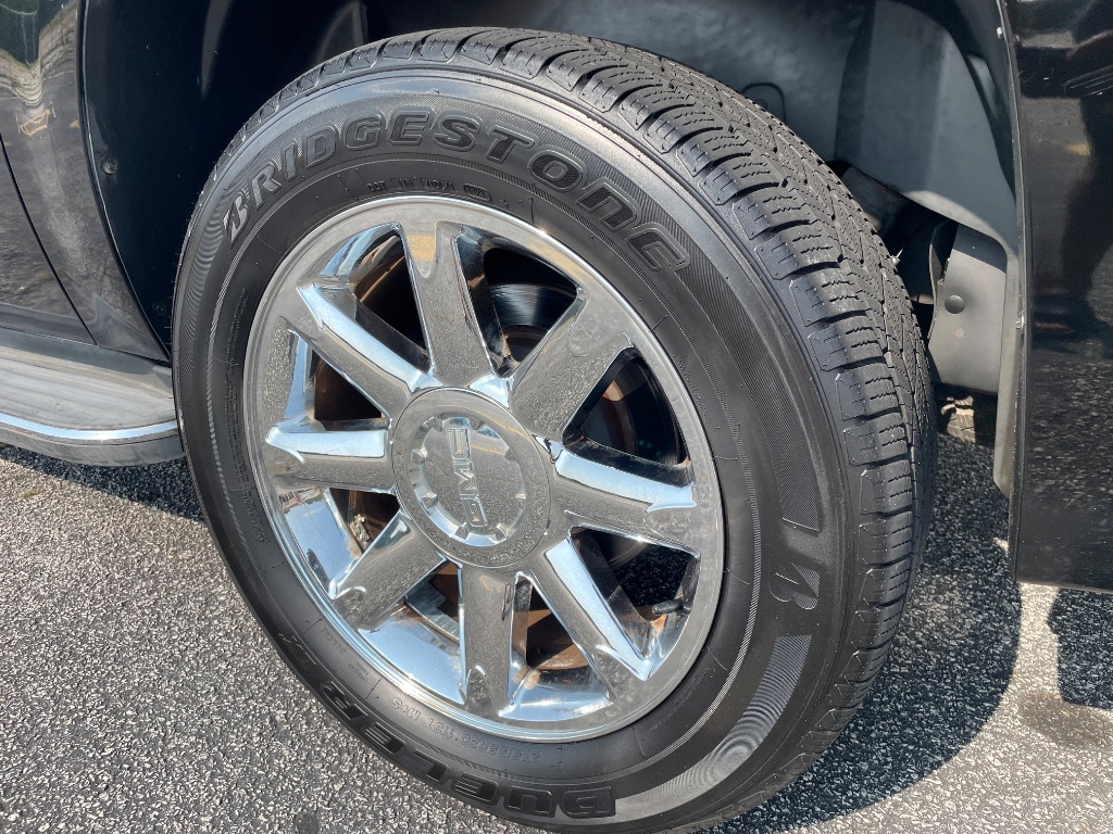 2013 GMC Yukon - $9,799