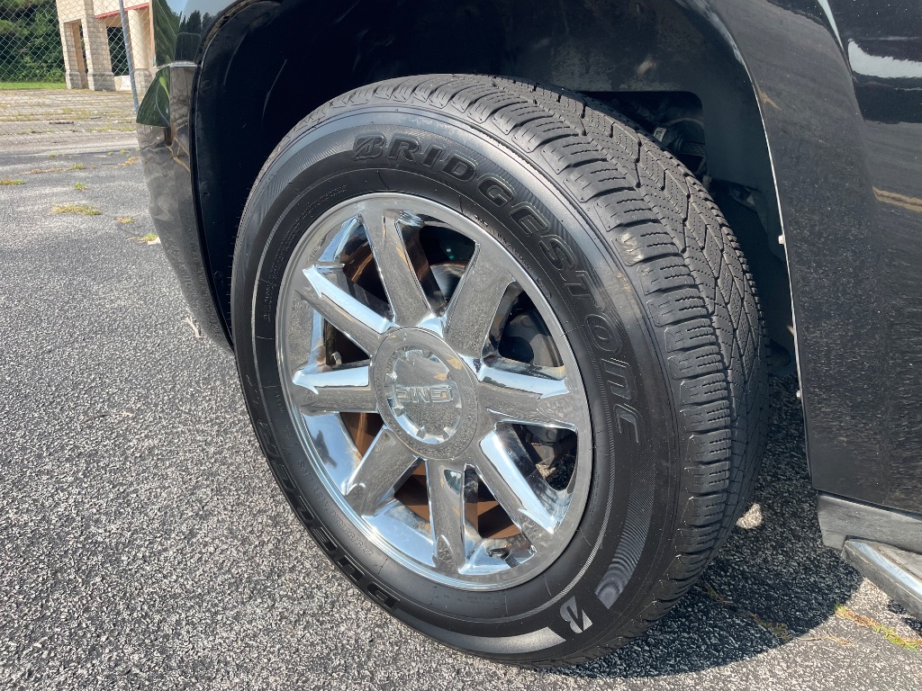 2013 GMC Yukon - $9,799